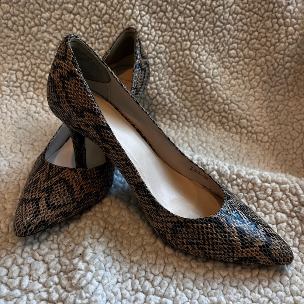 Elegant Leopard Print Women's Pumps